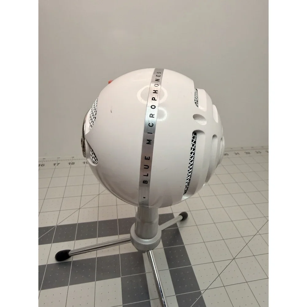 Blue Snowball iCE Condenser Microphone White with Desktop Stand - Untested